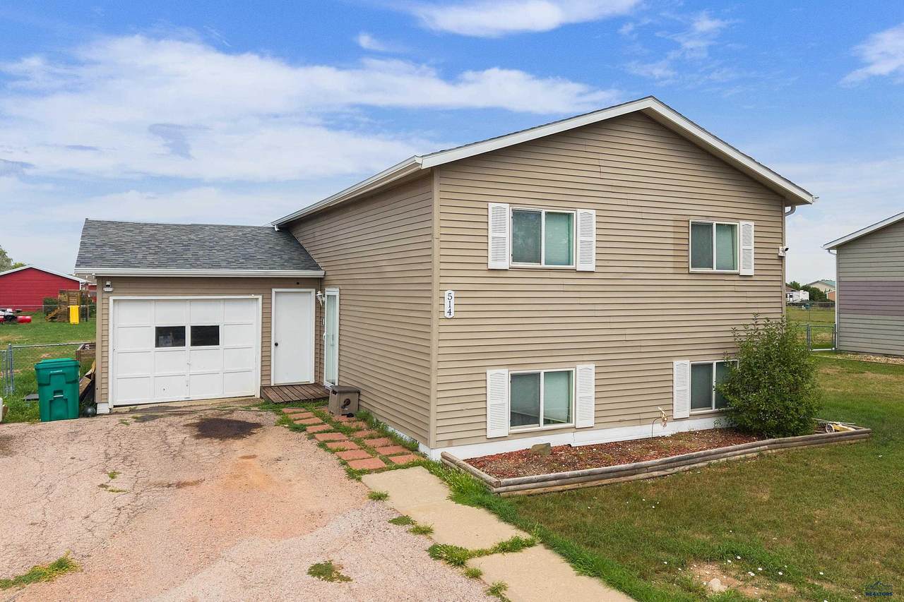 514 Falcon Dr - Photo 1