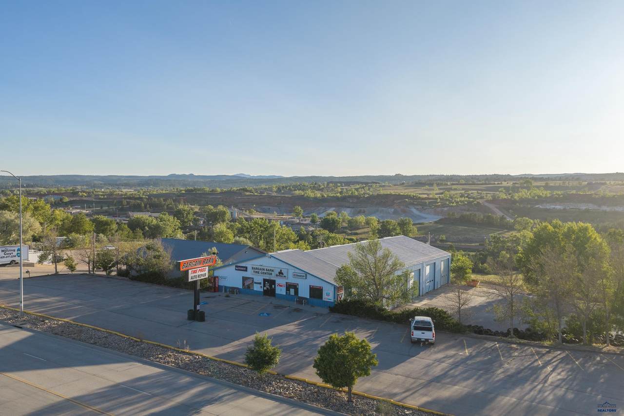 1811 Deadwood Ave - Photo 1