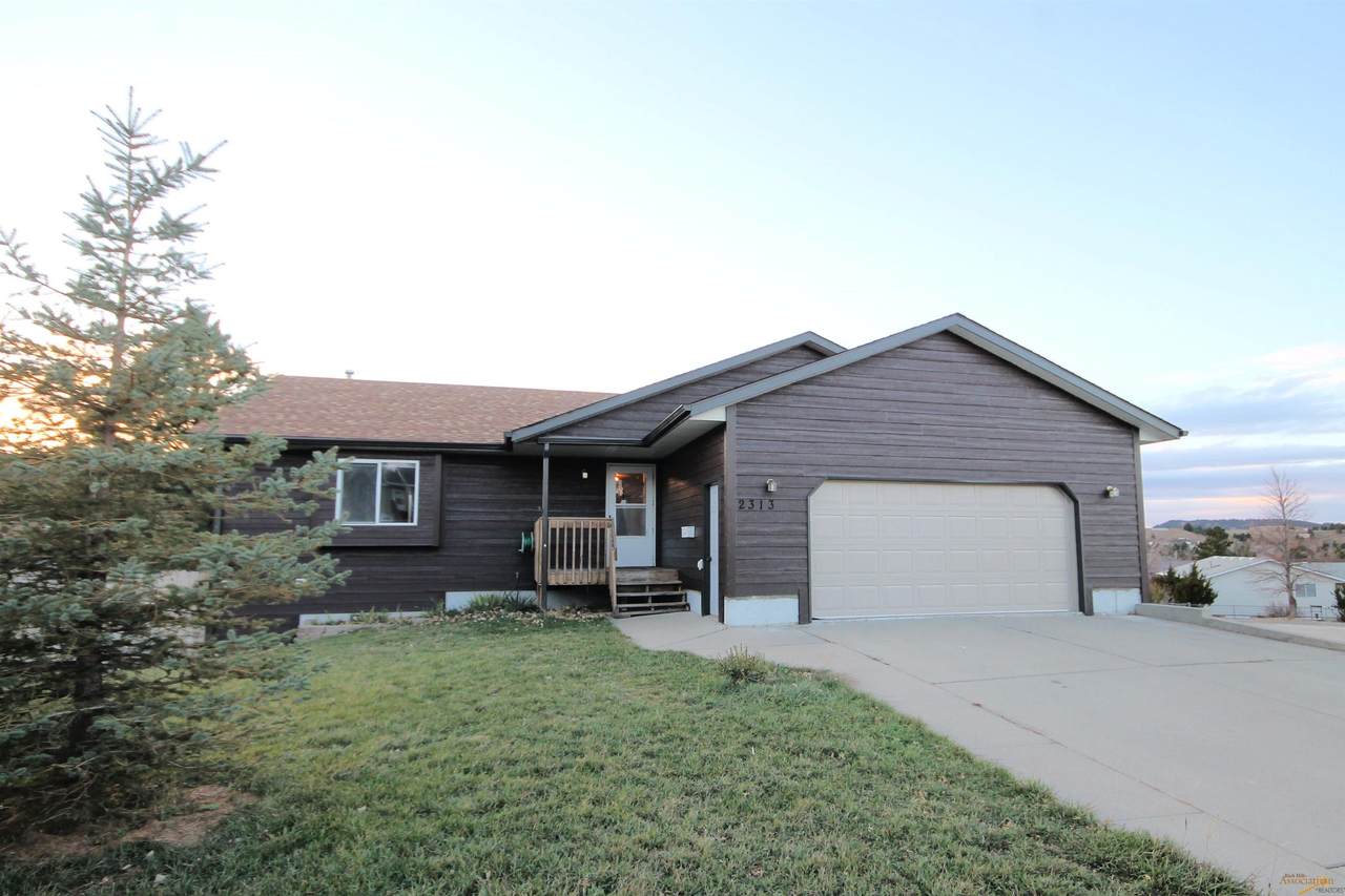 2313 Holly Ct - Photo 1