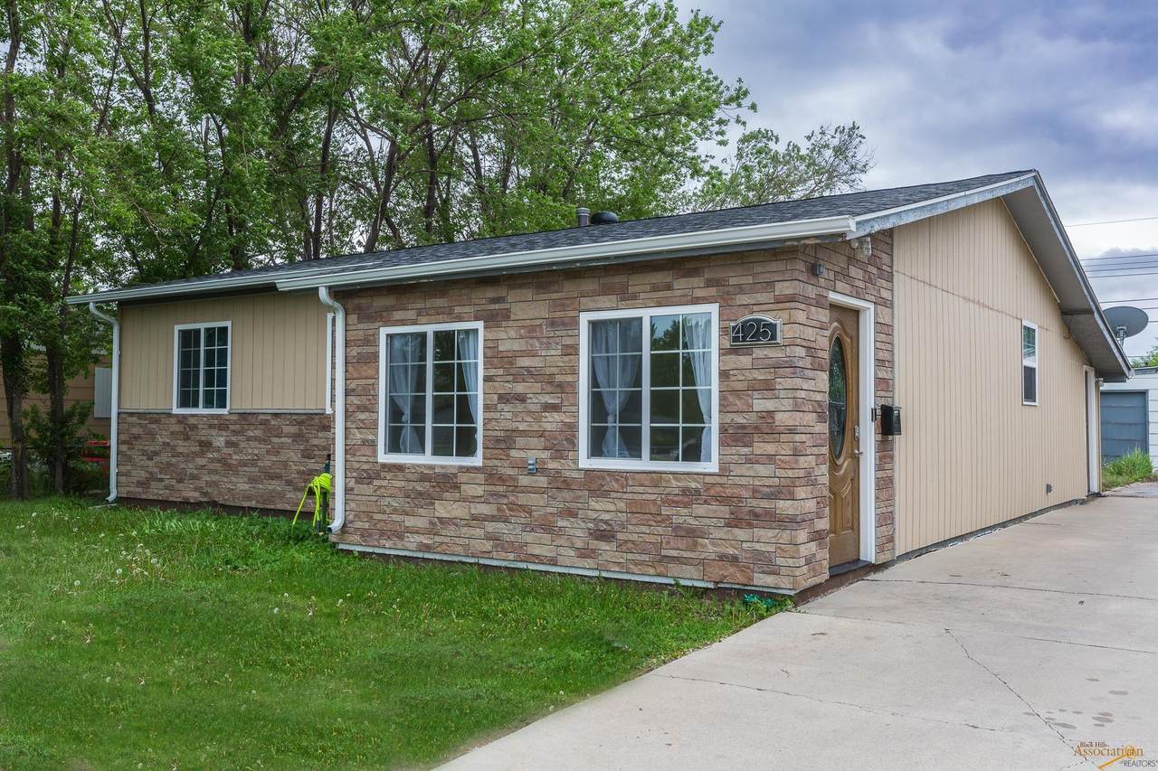 425 Anamosa - Photo 1