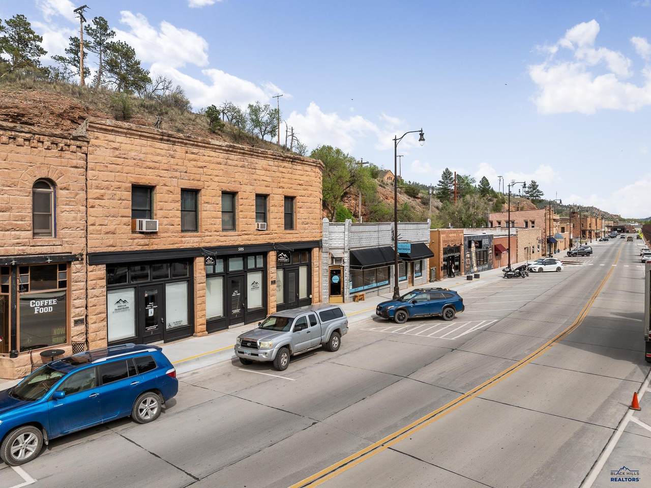505 River St - Photo 1
