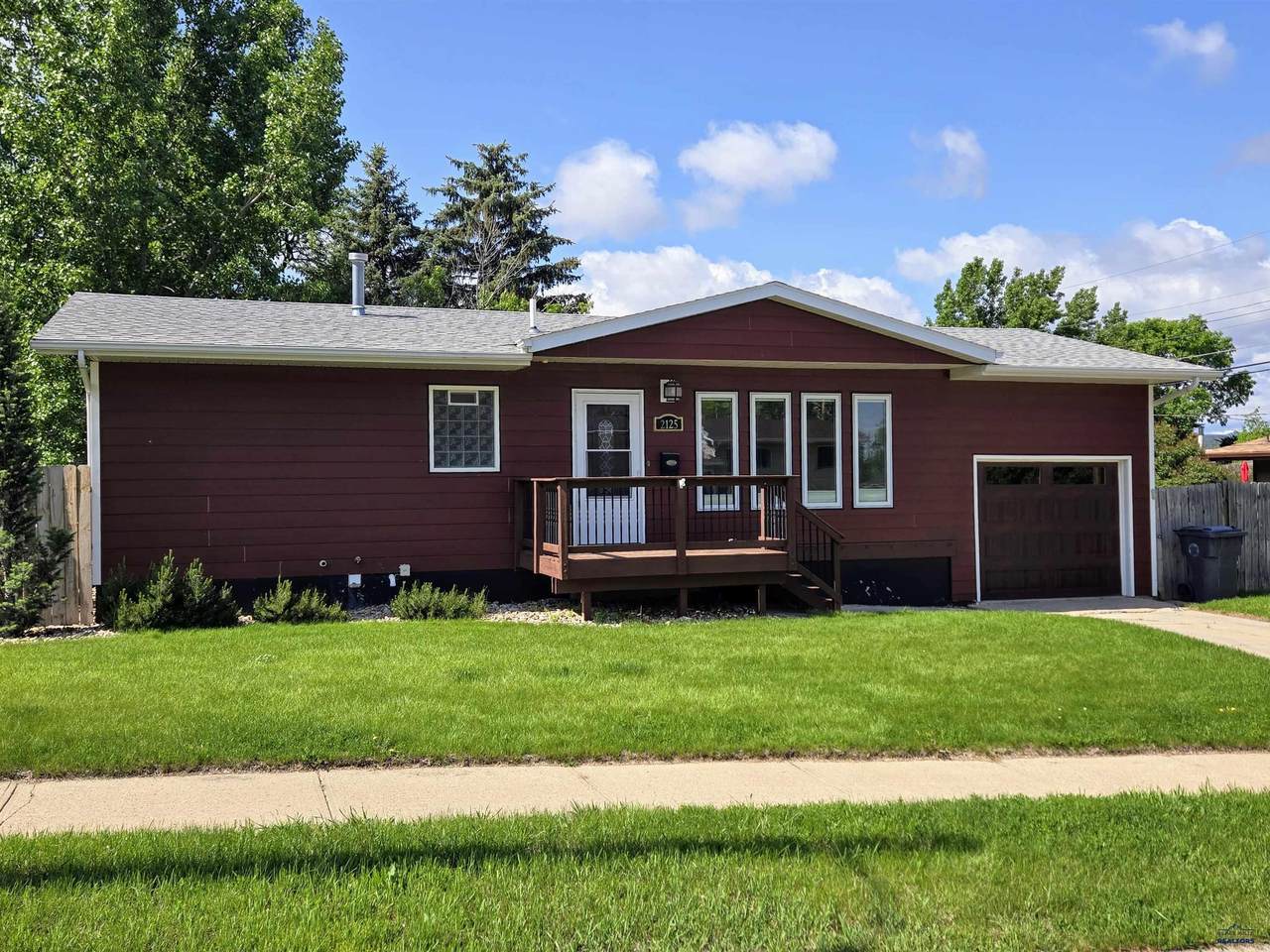 2125 Arroyo Dr - Photo 1