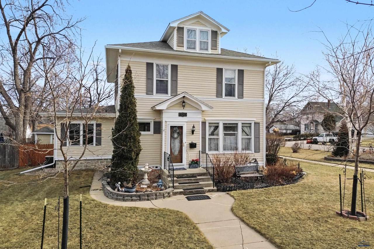 1120 West Blvd - Photo 1