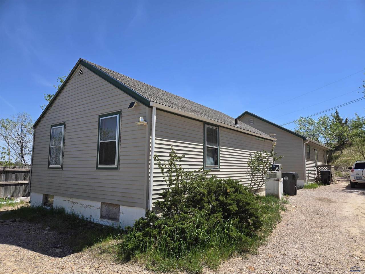 1235 Hill St - Photo 1