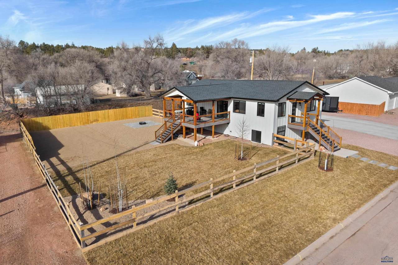 https://bt-photos.global.ssl.fastly.net/blackhills/1280_boomver_4_177392-2.jpg