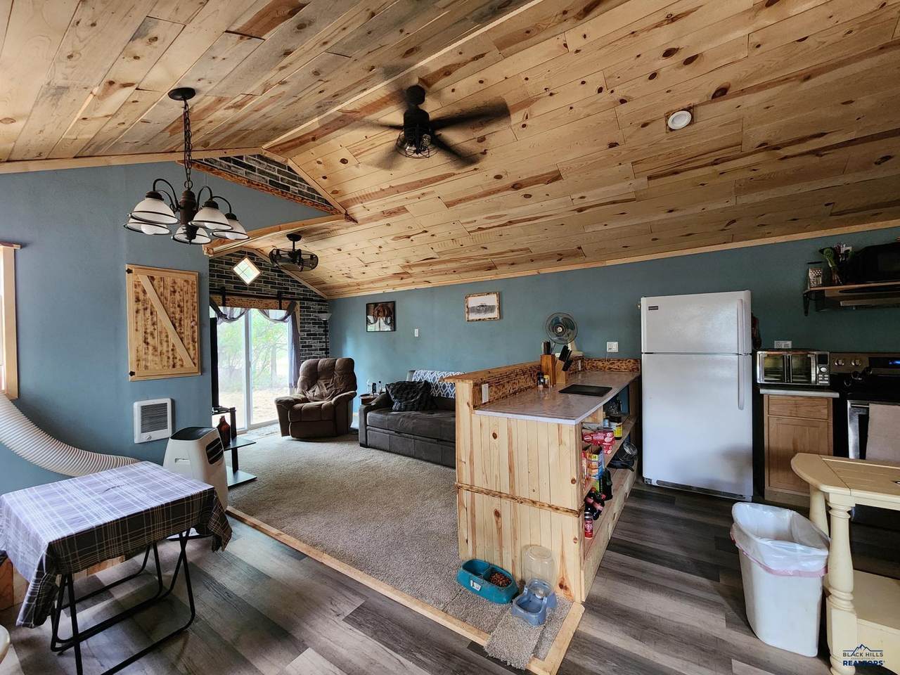 2317 Wilson Ave - Photo 1