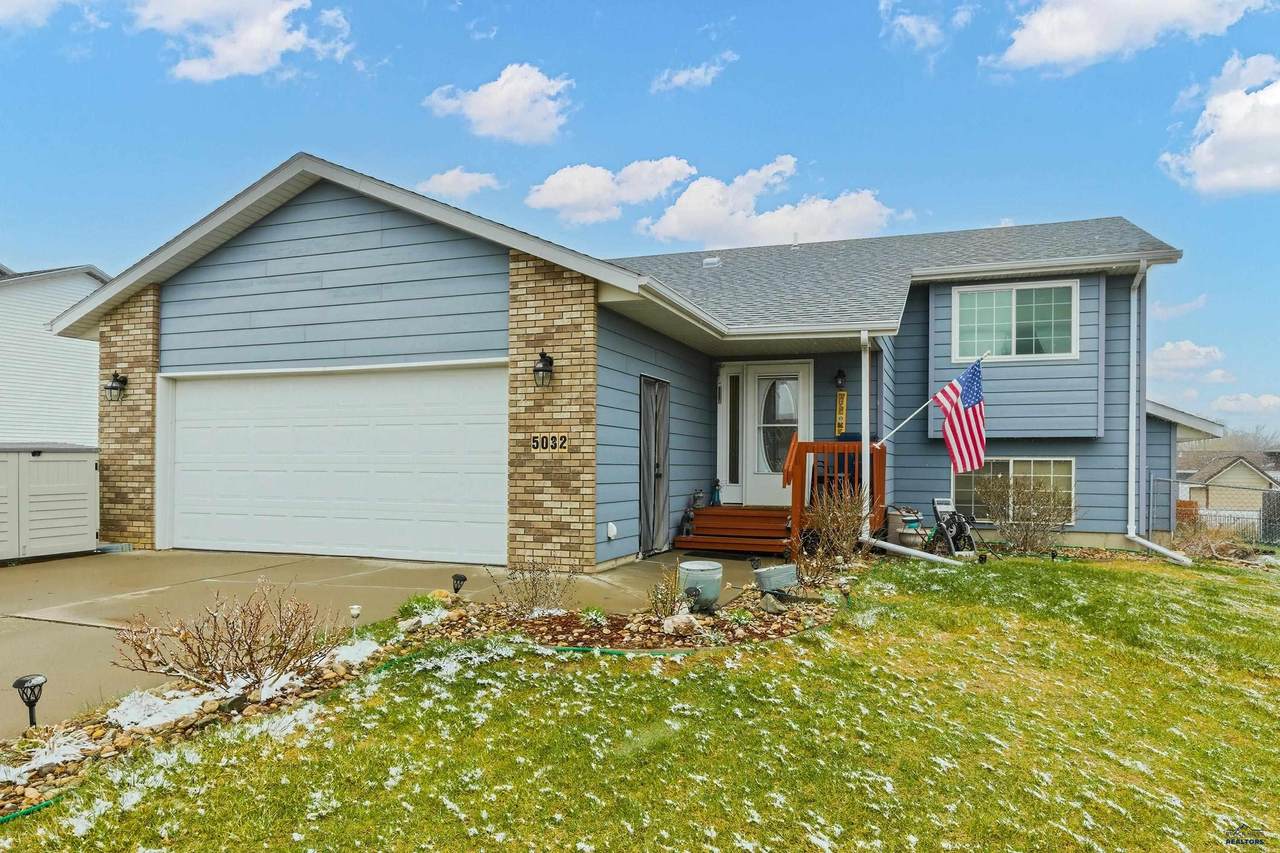 5032 Pitch Dr - Photo 1