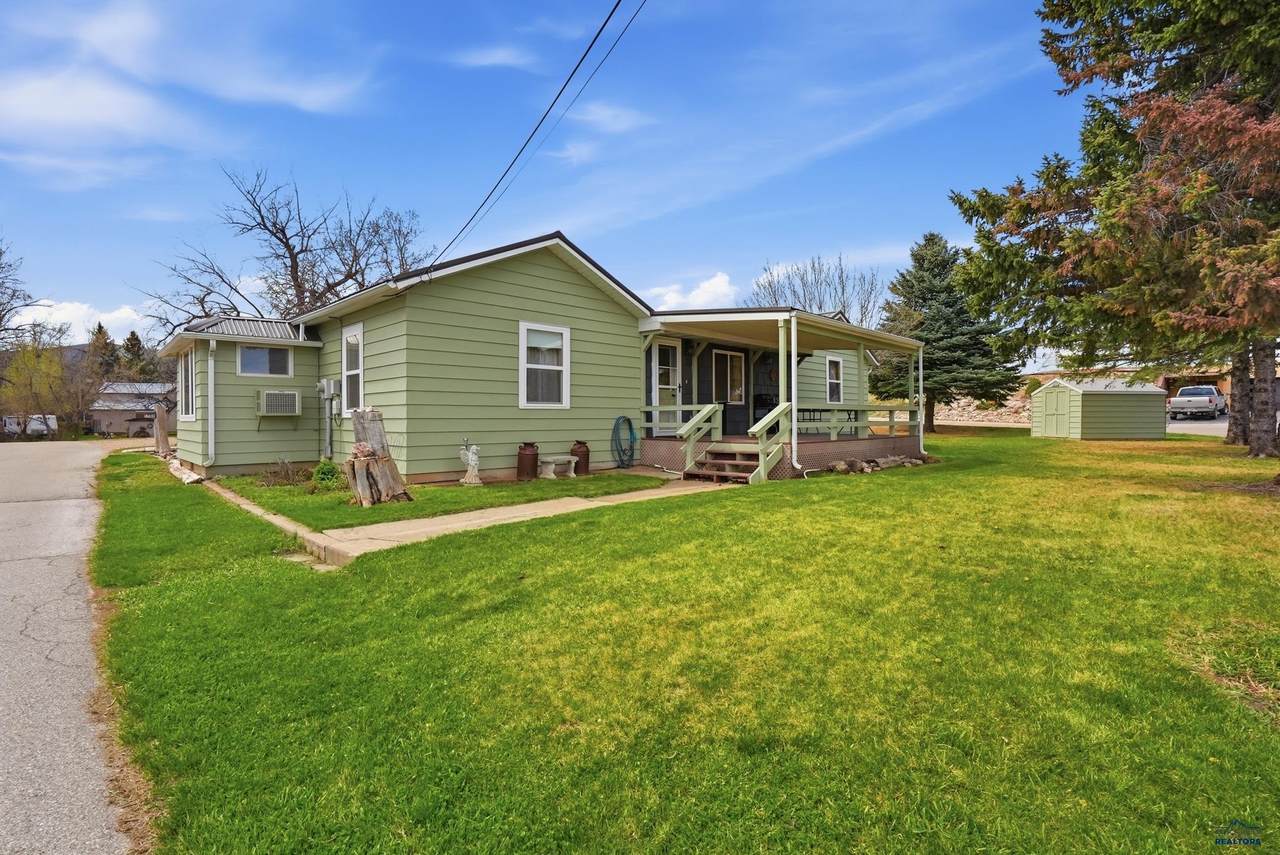 1709 3RD ST - Photo 1