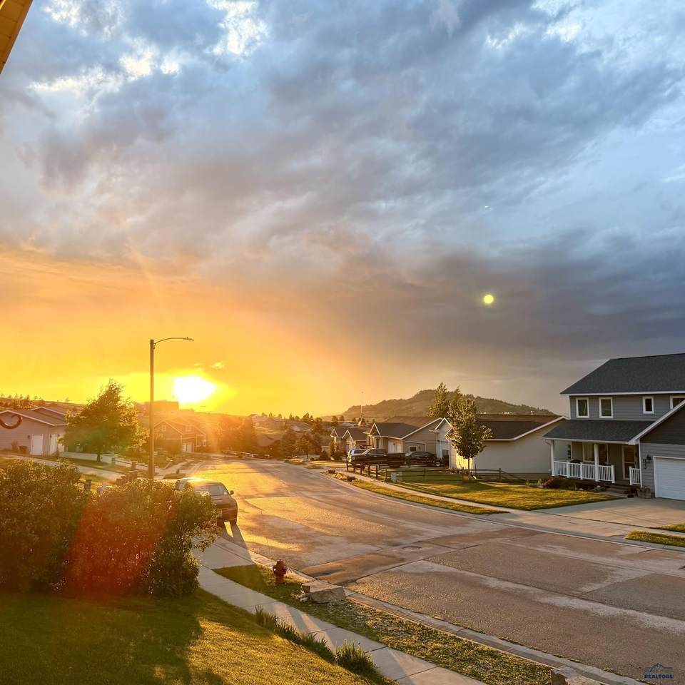 https://bt-photos.global.ssl.fastly.net/blackhills/1280_boomver_2_179530-2.jpg