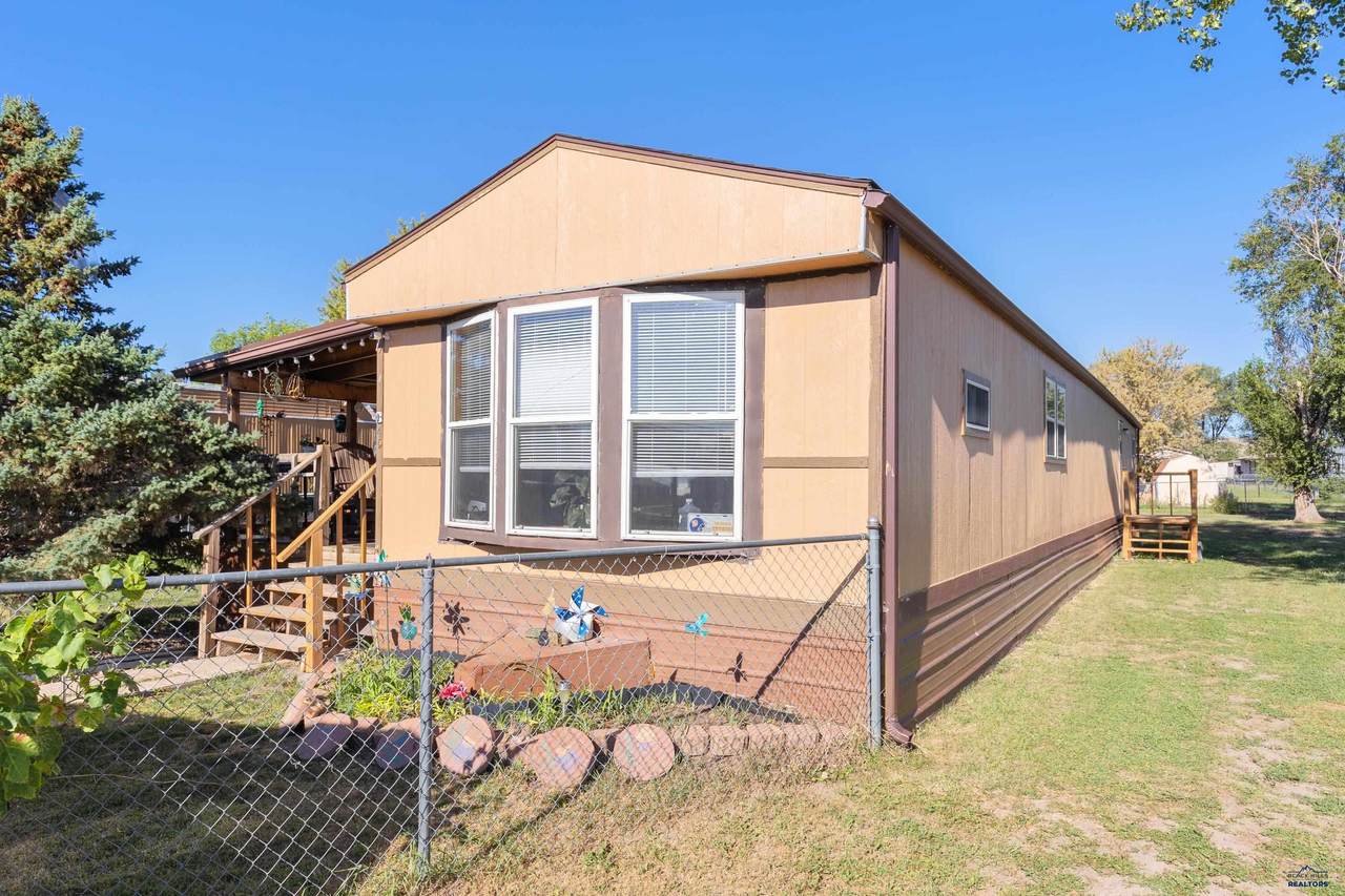 1980 Country Rd - Photo 1