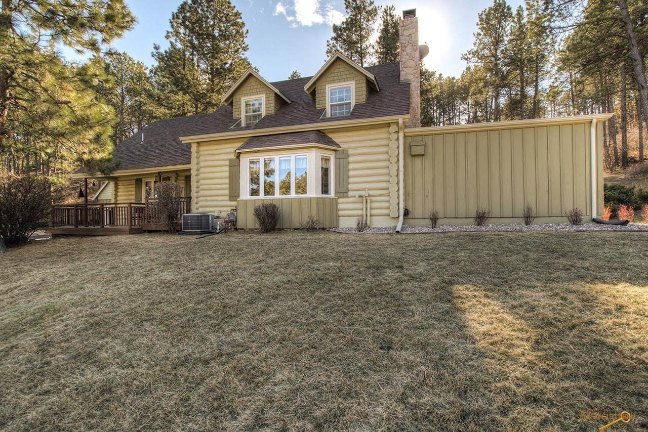 1529 Forest Hills Dr - Photo 1