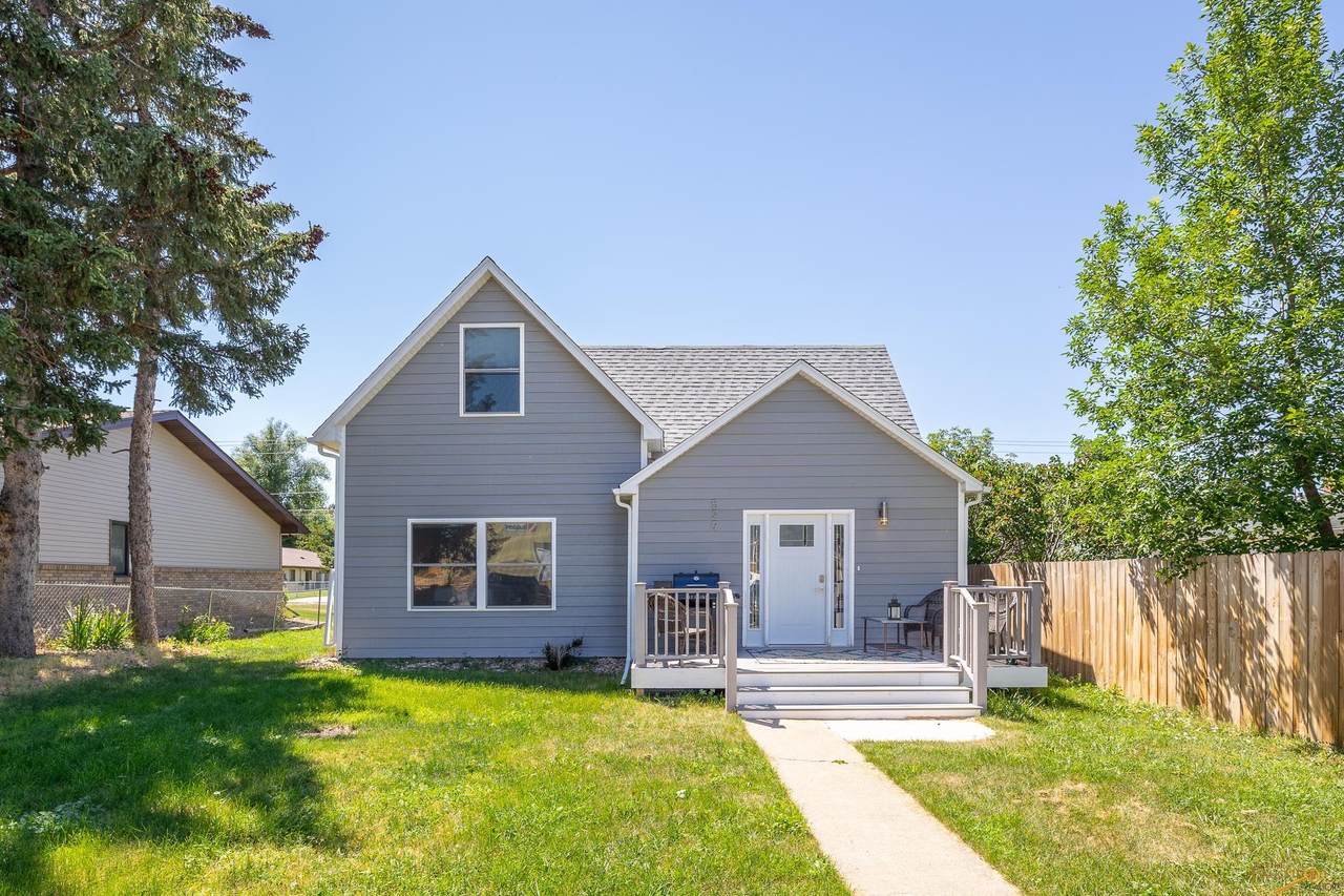 529 Canyon St - Photo 1