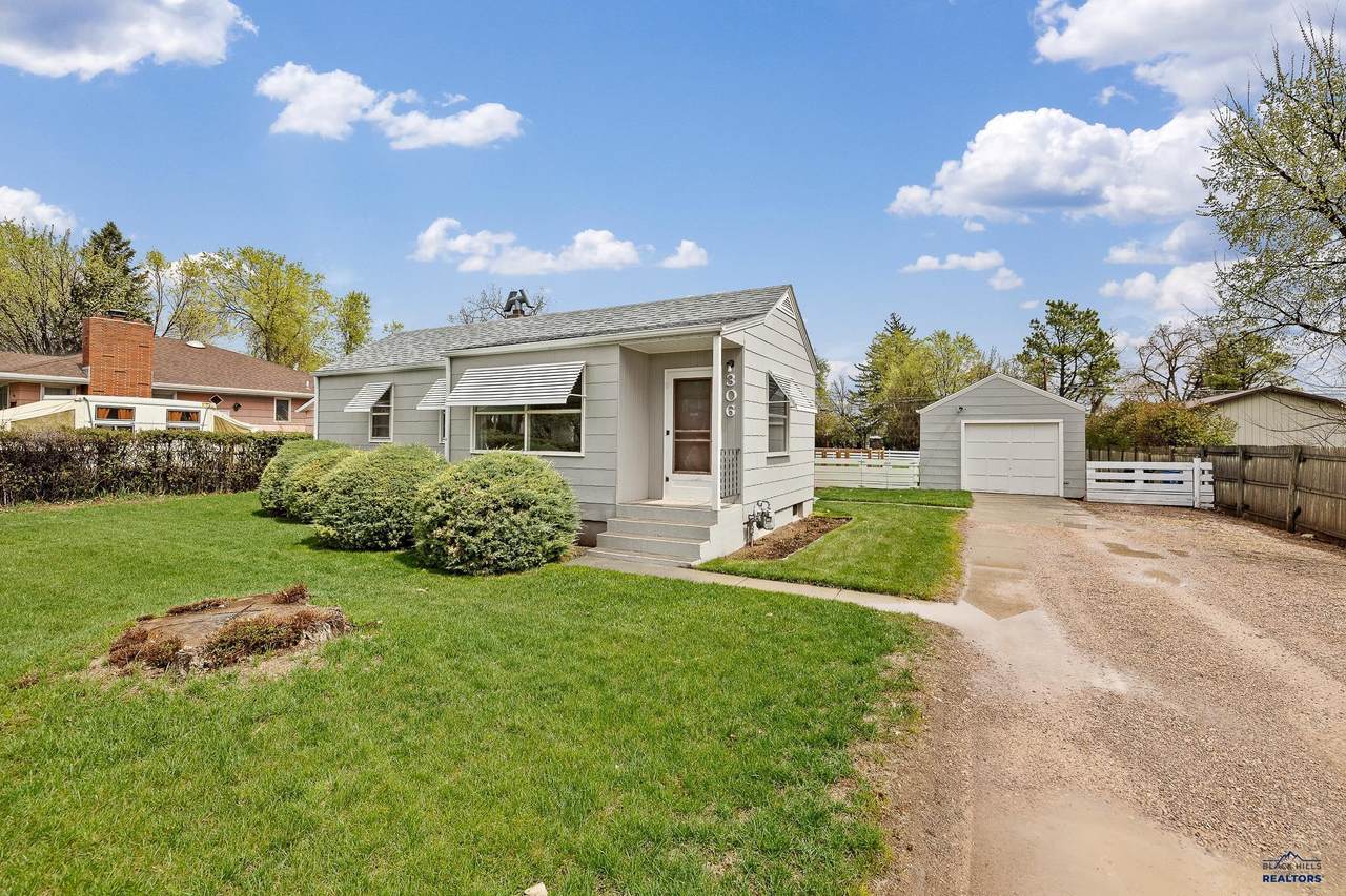 306 Canyon Rd - Photo 1