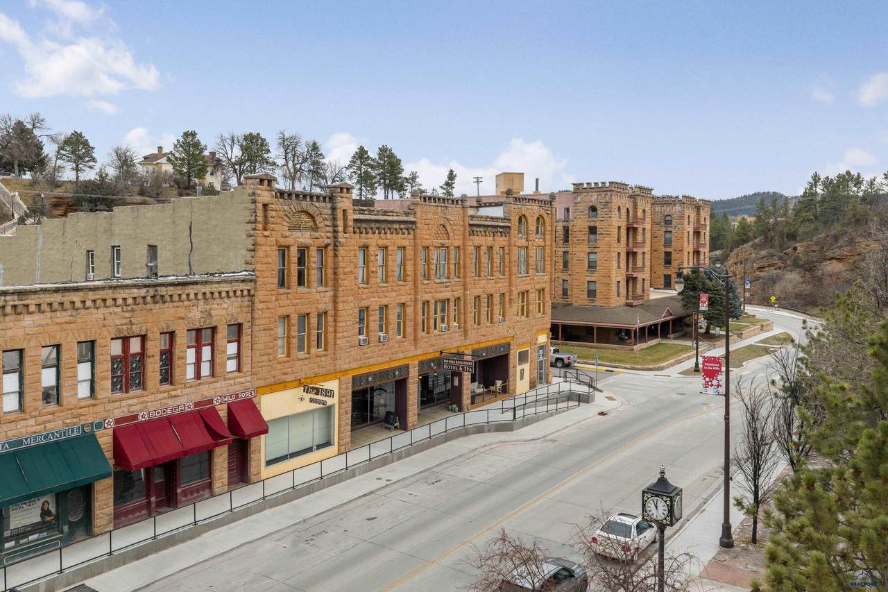 https://bt-photos.global.ssl.fastly.net/blackhills/1280_boomver_3_177343-2.jpg
