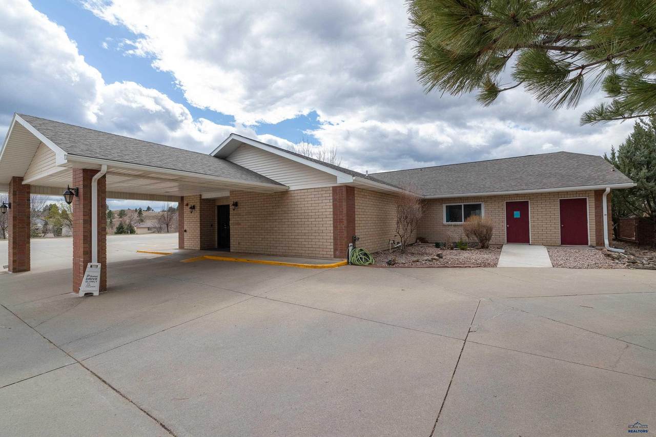 4021 Range Rd - Photo 1