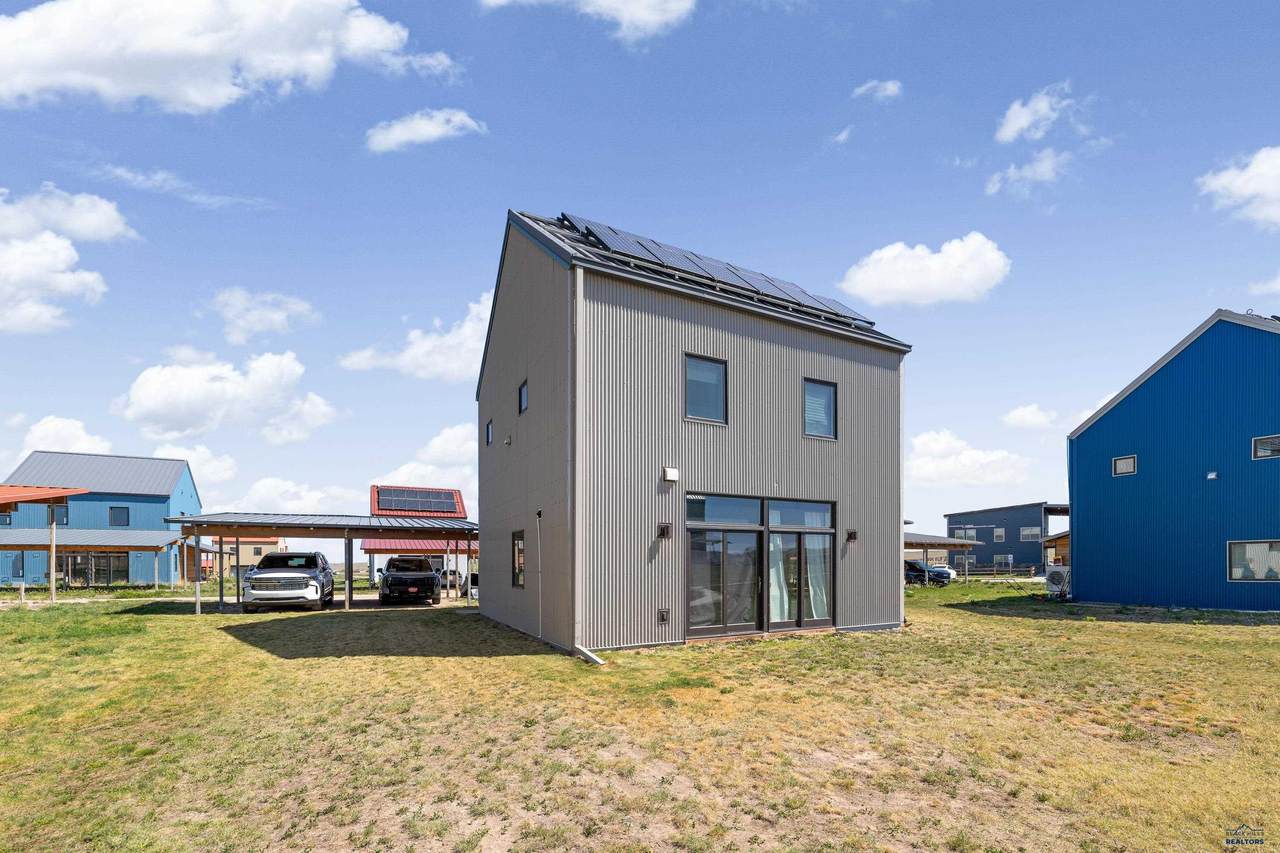 https://bt-photos.global.ssl.fastly.net/blackhills/1280_boomver_3_179097-2.jpg