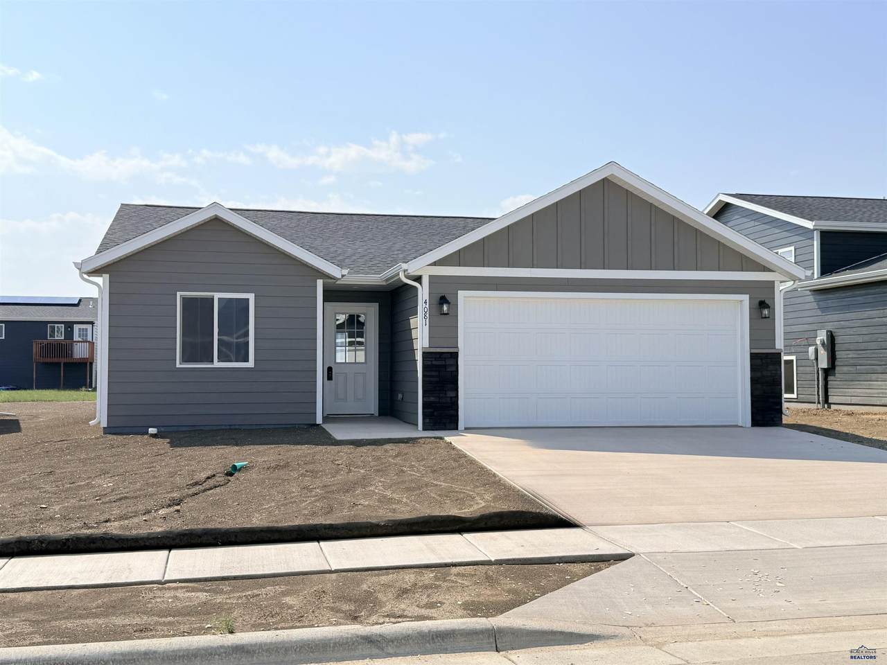 4081 Mcintosh Ln - Photo 1