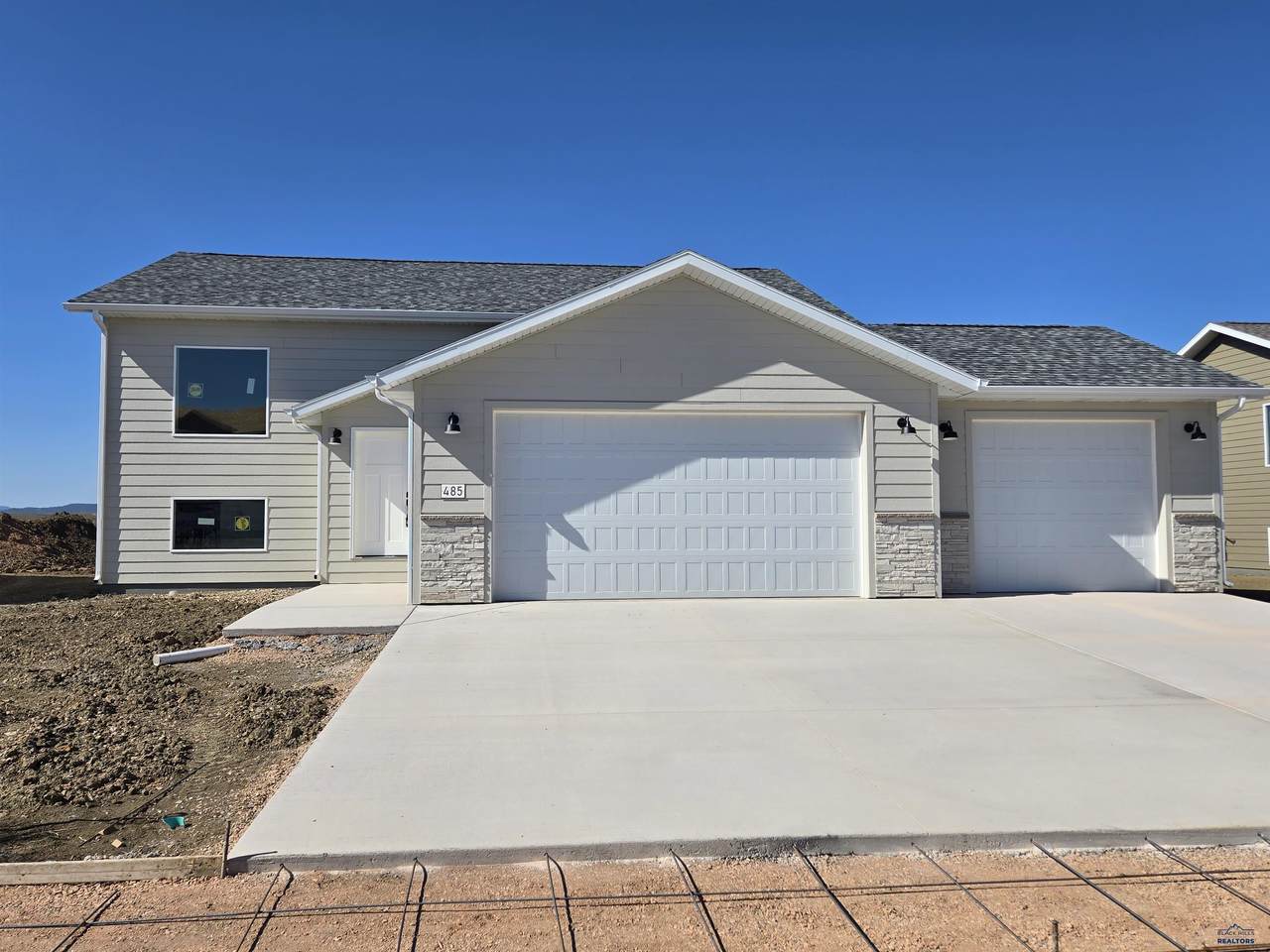 485 Alpha Ave - Photo 1