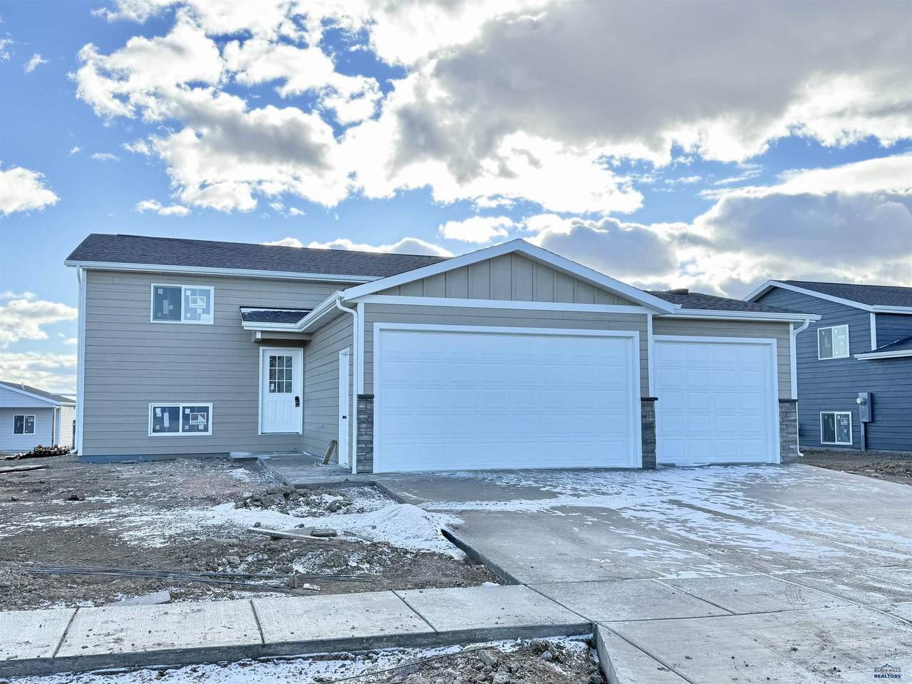 5519 Traverse Dr - Photo 1