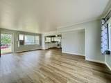 2725 Elm Ave - Photo 2