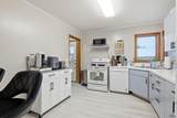 1801 Albany Ave - Photo 18