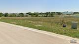 828 Petros Dr - Photo 3