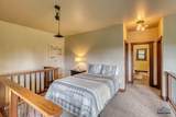 21184 Gilded Mountain Rd - Photo 16
