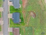 2639 Meadows Dr - Photo 34