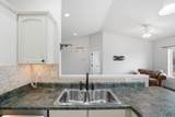6908 Emerald Heights Rd - Photo 14