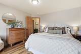 15742 Golden Valley Dr - Photo 17