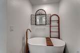 22933 Gateway Dr - Photo 17