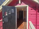 823 St James - Photo 23