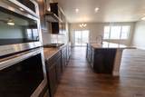 311 Isaac St - Photo 4