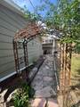 2305 Lincoln Ave - Photo 3