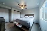 917 Haakon St - Photo 29