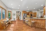 3020 Crane Dr - Photo 3