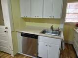 823 St James - Photo 10