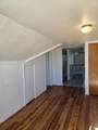 823 St James - Photo 22