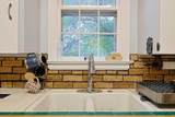 1501 Albany Ave - Photo 11