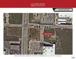 2440 Haines Ave - Photo 2