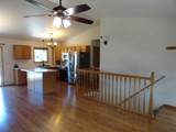 1064 Ziebach - Photo 5