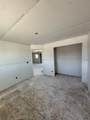 906 Petros Dr - Photo 2