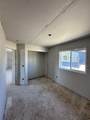 906 Petros Dr - Photo 3