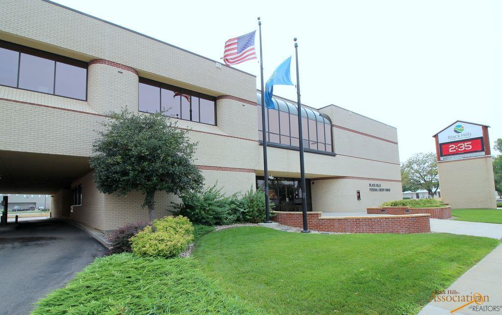 225 Main - Photo 1