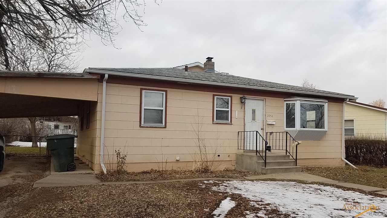 2052 11TH - Photo 1