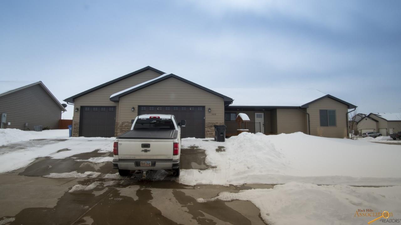 303 Enchanted Pines Dr - Photo 1