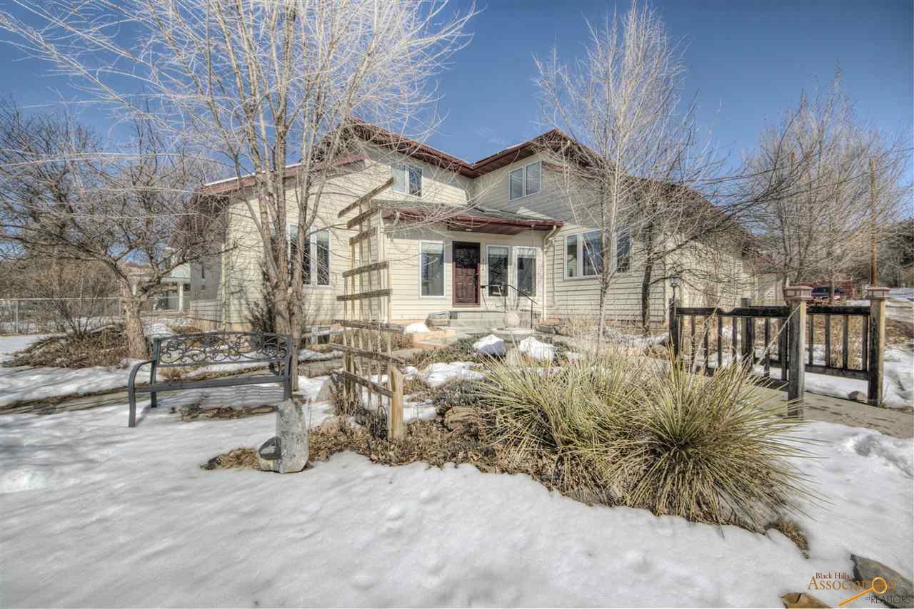 235 6TH ST - Photo 1