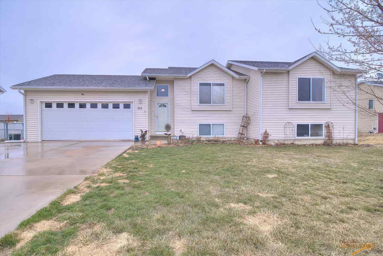 324 Grandeur Ln - Photo 1