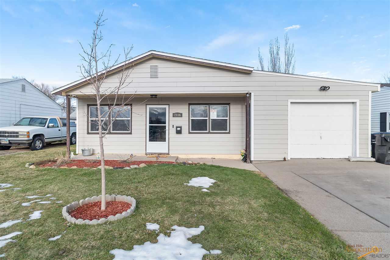 2116 Birch Ave - Photo 1