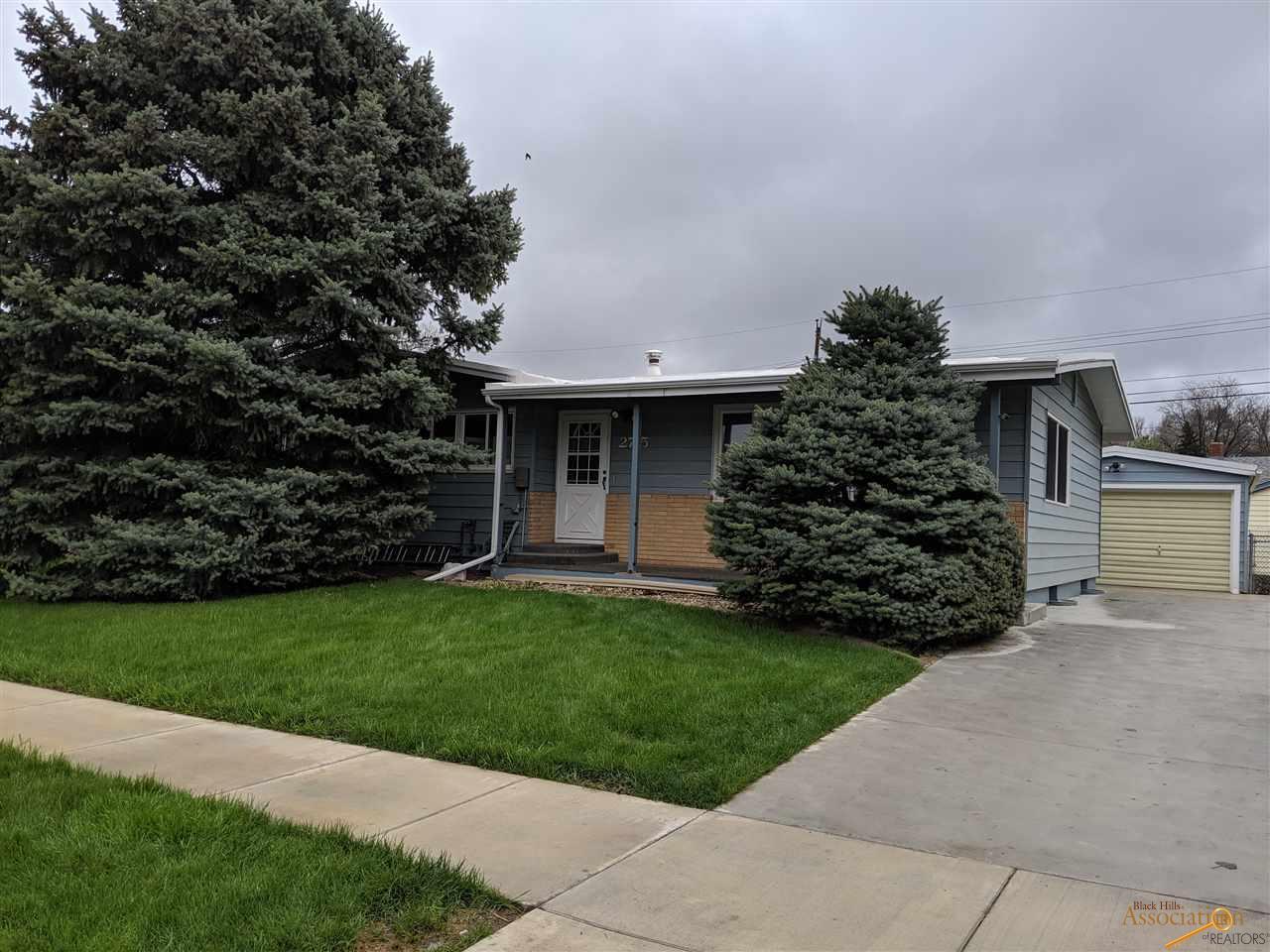2715 Jackson Blvd - Photo 1